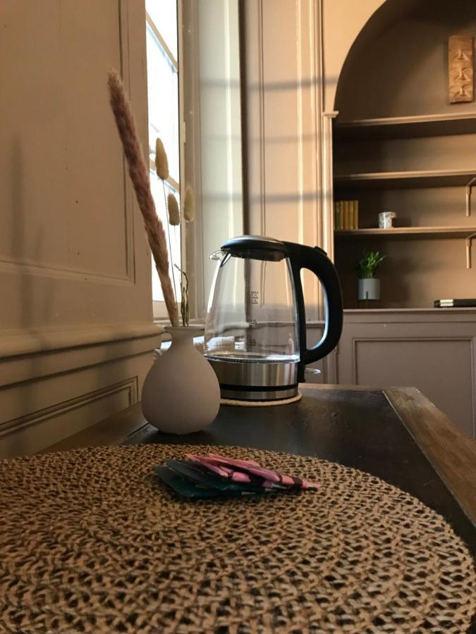 Mercier De Montigny - Les Chambres Du Beffroi - Spa Et Massage Fougères Εξωτερικό φωτογραφία