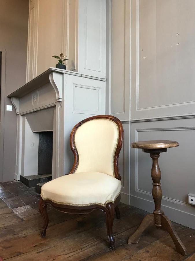 Mercier De Montigny - Les Chambres Du Beffroi - Spa Et Massage Fougères Εξωτερικό φωτογραφία