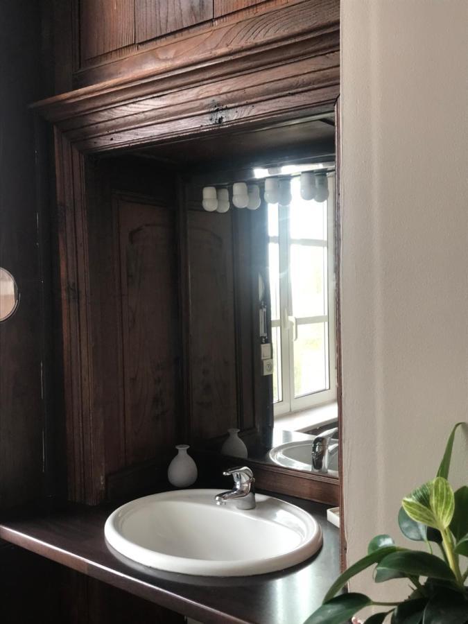 Mercier De Montigny - Les Chambres Du Beffroi - Spa Et Massage Fougères Εξωτερικό φωτογραφία