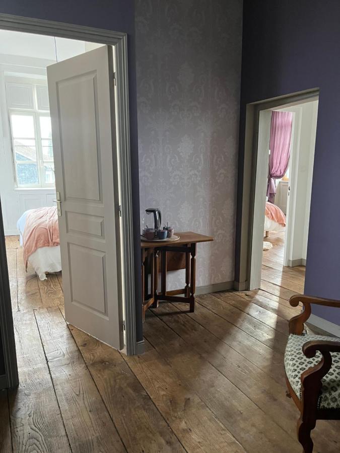 Mercier De Montigny - Les Chambres Du Beffroi - Spa Et Massage Fougères Εξωτερικό φωτογραφία