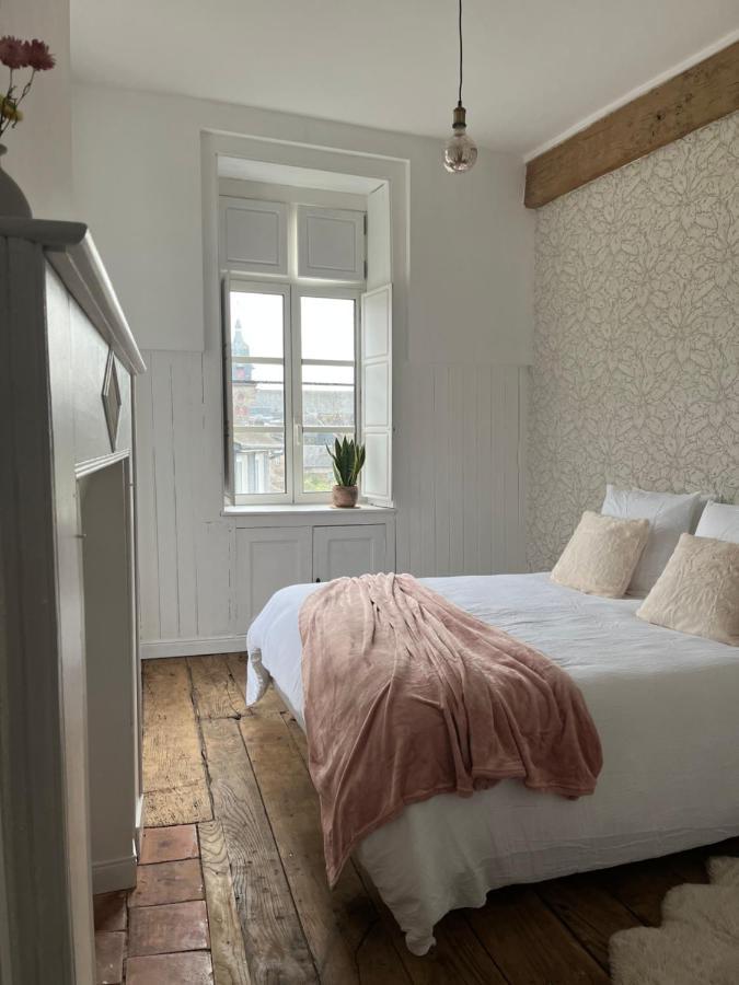 Mercier De Montigny - Les Chambres Du Beffroi - Spa Et Massage Fougères Εξωτερικό φωτογραφία