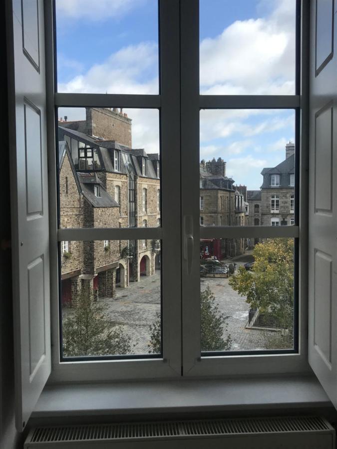 Mercier De Montigny - Les Chambres Du Beffroi - Spa Et Massage Fougères Εξωτερικό φωτογραφία