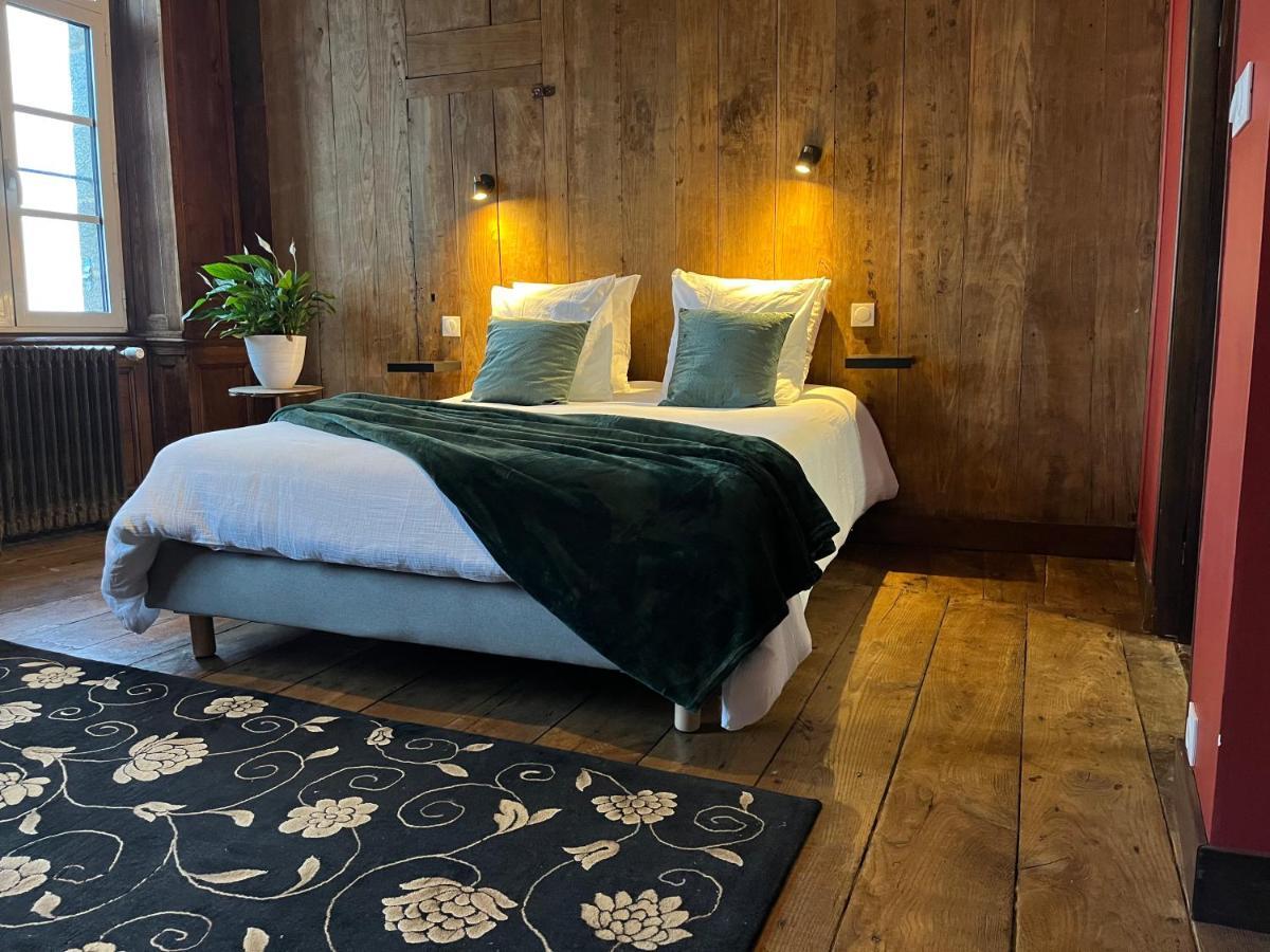 Mercier De Montigny - Les Chambres Du Beffroi - Spa Et Massage Fougères Εξωτερικό φωτογραφία